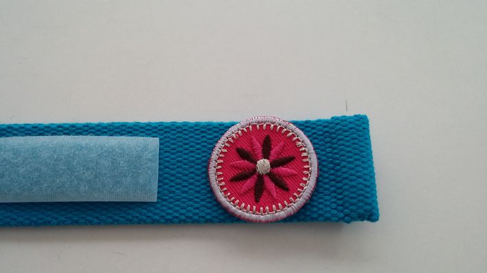 Kindergürtel - Weitenverstellbare Kindergürtel – weiches aber stabiles Baumwollgurtband mit Klettverschluss für alle Weiten verstellbar, in verschiedenen Längen
 - Modeatelier meins